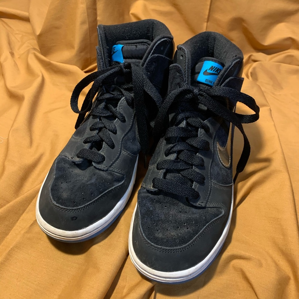 Black Suede Nike High Top Sneakers – Women’s 8.5